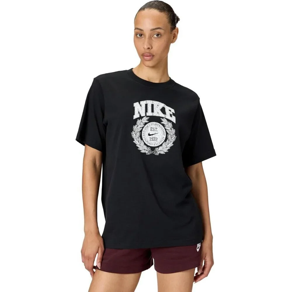 Nike Womens Sportswear Club Essentials T-Shirt Est. 1972
